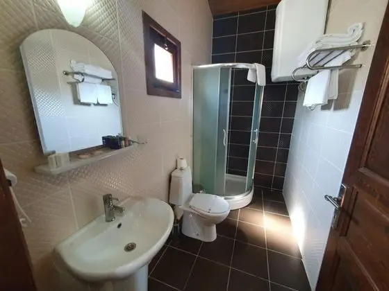 1+1 Aile Odası, Dağ Manzaralı, Şömineli ve Balkonlu