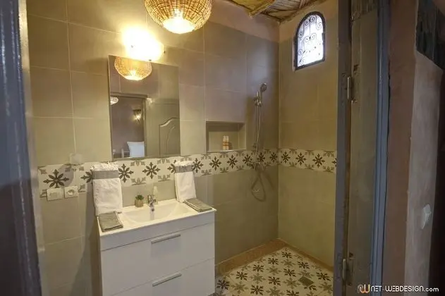 Standard İki Ayrı Yataklı Oda, Banyolu/Duşlu, Havuz Manzaralı