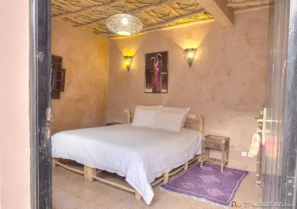 Standard Tek Büyük Yataklı Oda, Banyolu/Duşlu, Havuz Manzaralı