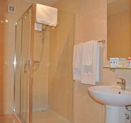 Standard Oda, 2 Tek Kişilik Yatak, Banyolu/Duşlu, Şehir Manzaralı