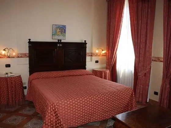 Superior Büyük Yataklı Tek Kişilik Oda