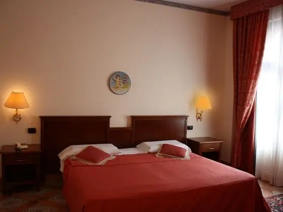 Superior Büyük Yataklı Tek Kişilik Oda