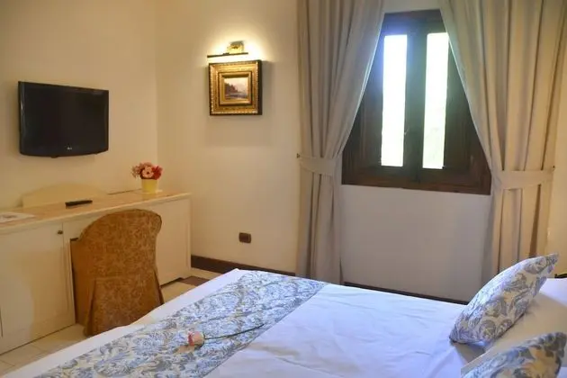 Superior Tek Büyük veya İki Ayrı Yataklı Oda