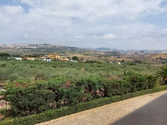Superior Tek Büyük veya İki Ayrı Yataklı Oda