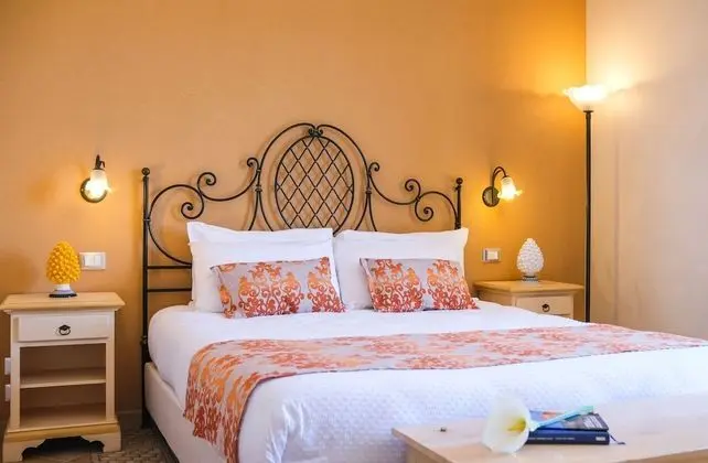 Tek Büyük Yataklı Oda, Balkon, Deniz Manzaralı