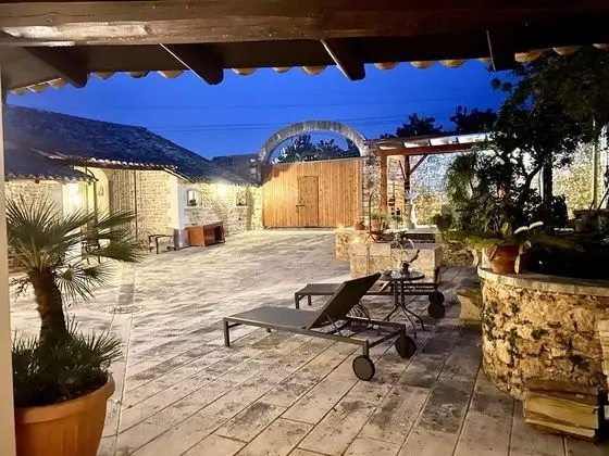 Villa, Sigara İçilebilir