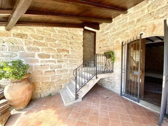 Villa, Sigara İçilebilir