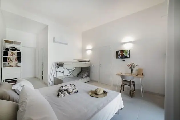 Dört Kişilik Oda (Zingaro)