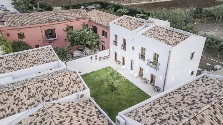 Üç Kişilik Oda (Guidaloca)