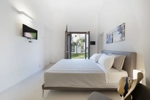 Üç Kişilik Oda (Scopello)