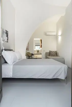 Üç Kişilik Oda (Scopello)