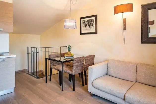 Luxury Apart Daire, 2 Yatak Odası, Bahçe Manzaralı