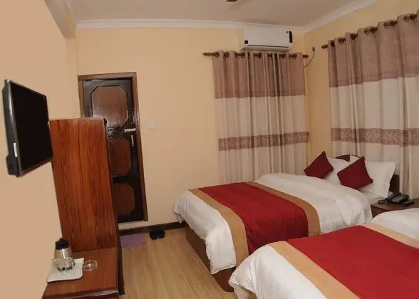 Deluxe Dört Kişilik Oda, Şehir Manzaralı