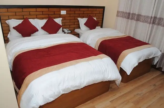 Deluxe Üç Kişilik Oda, Şehir Manzaralı