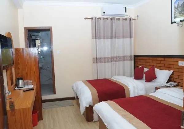 Deluxe Üç Kişilik Oda, Şehir Manzaralı