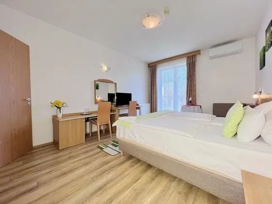 Superior Oda, Balkon, Göl Manzaralı