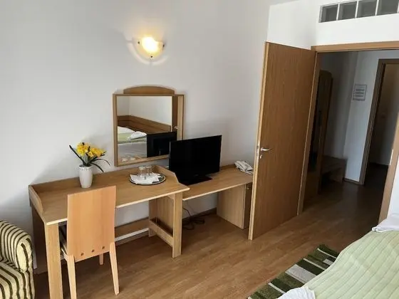 Superior Oda, Balkon, Göl Manzaralı