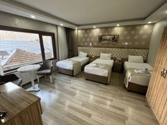 Triple Room