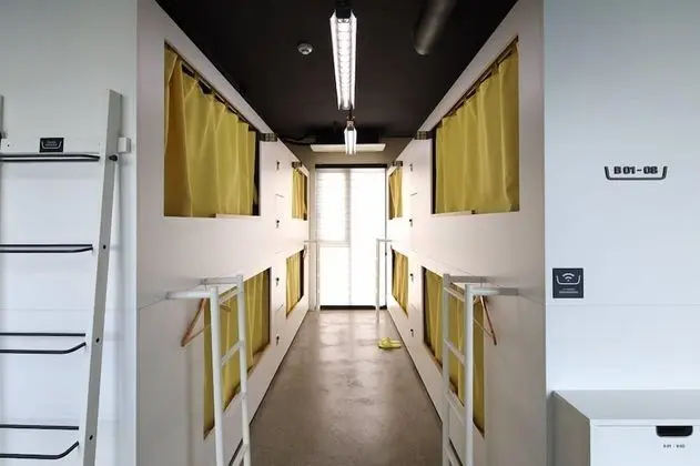 Ortak Ranzalı Oda, Sadece erkekler için (8 people)