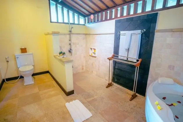 Superior Villa, Balkon, Bahçe Manzaralı