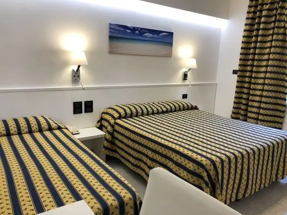 Standard Üç Kişilik Oda