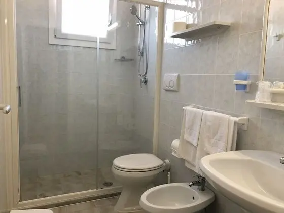 Standard Üç Kişilik Oda