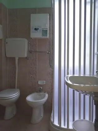 Tek Büyük veya İki Ayrı Yataklı Oda, Balkon