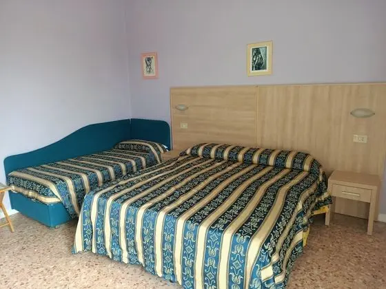 Üç Kişilik Oda, Balkon