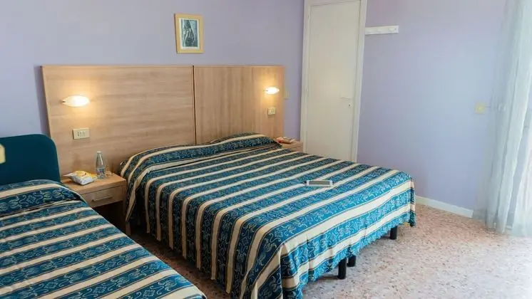 Üç Kişilik Oda, Balkon