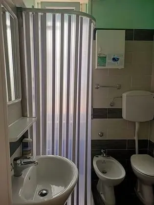 Üç Kişilik Oda, Balkon