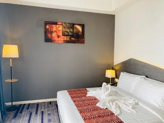 Premier Suite - Leisure Only