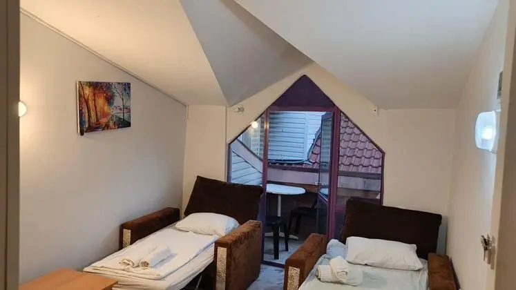 Standart Oda Balkonlu,Bahçe Veya Sokak Manzaralı,Balkonlu