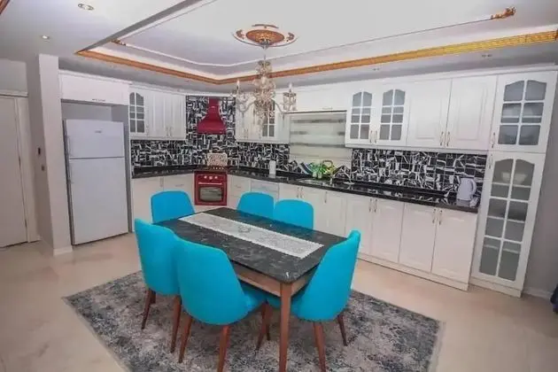 Iş villa