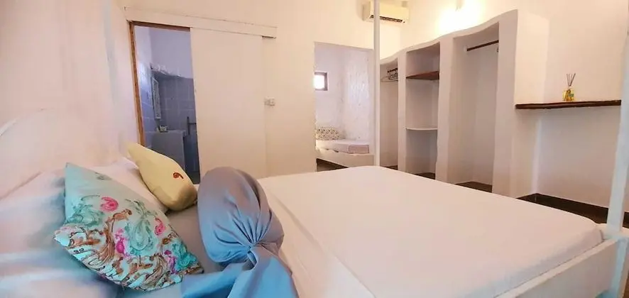 Üç Kişilik Oda, Bahçe Manzaralı