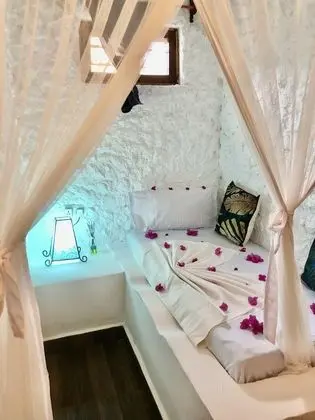 Üç Kişilik Oda, Bahçe Manzaralı
