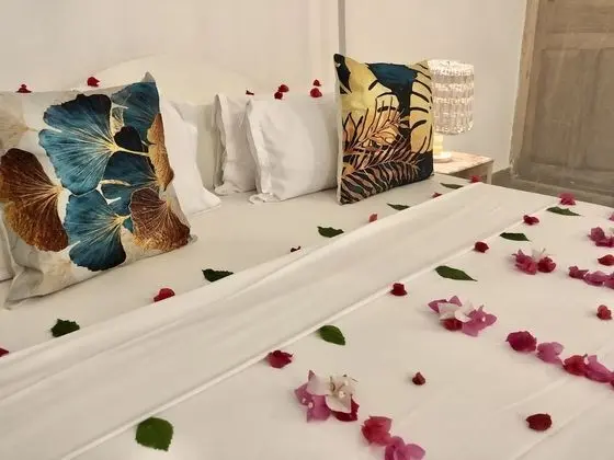 Üç Kişilik Oda, Bahçe Manzaralı