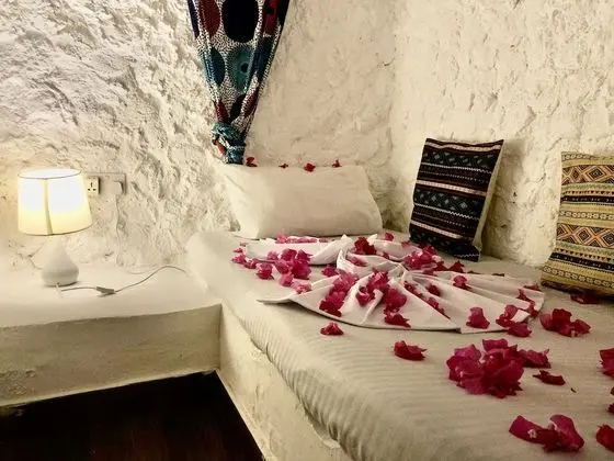 Üç Kişilik Oda, Bahçe Manzaralı