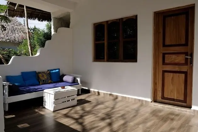 Üç Kişilik Oda, Bahçe Manzaralı