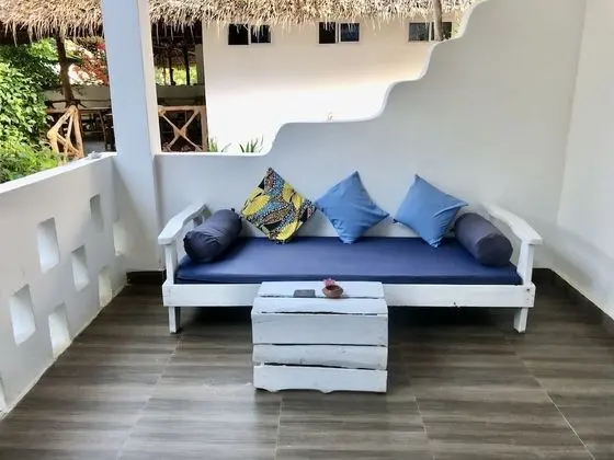Üç Kişilik Oda, Bahçe Manzaralı