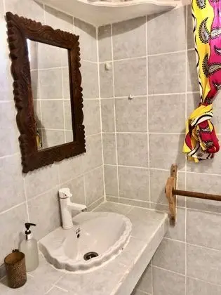 Üç Kişilik Oda, Bahçe Manzaralı