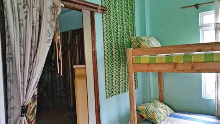 Ortak Ranzalı Oda (Aircon on request)