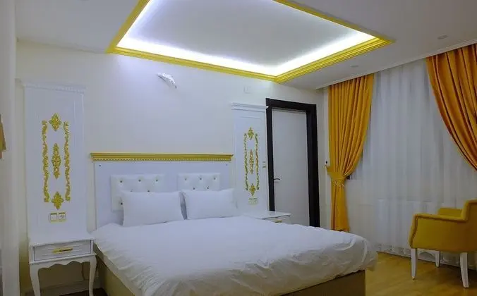 Büyük Yataklı Tek Kişilik Oda