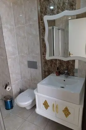 Büyük Yataklı Tek Kişilik Oda
