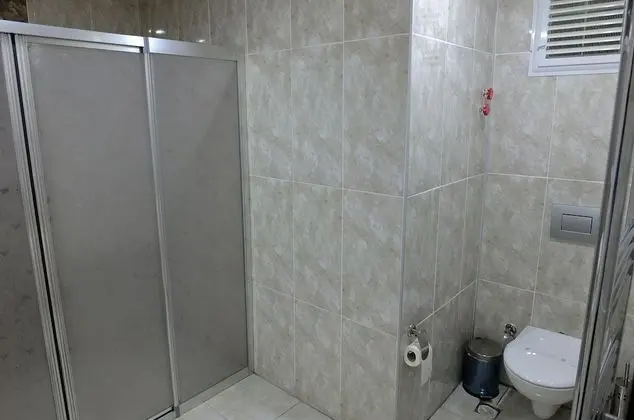 Üç Kişilik Oda