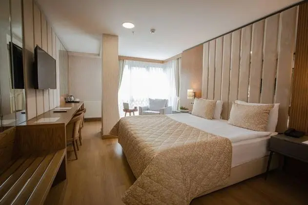 Köşe Oda, Şehir Manzaralı