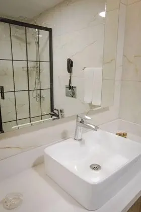 Standart Oda, Şehir Manzaralı