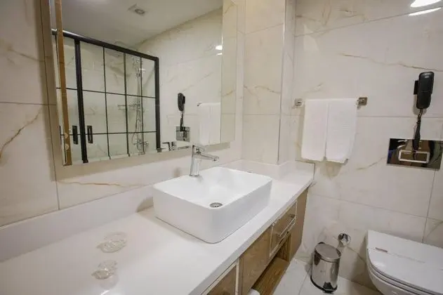 Standart Oda, Şehir Manzaralı