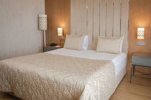 Standart Oda, Şehir Manzaralı
