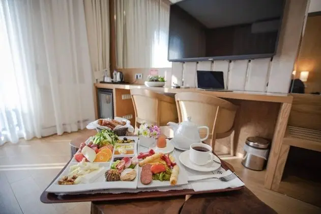 Standart Oda, Şehir Manzaralı