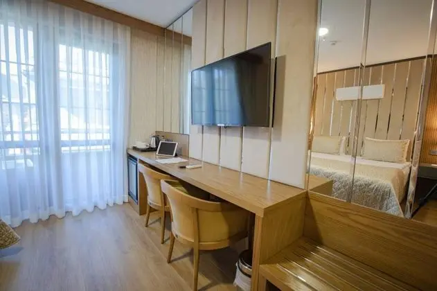 Standart Oda, Şehir Manzaralı